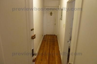 2nd image of 15 Scottfield Rd #Cm9