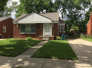 14420 Park St, Oak Park, MI 48237