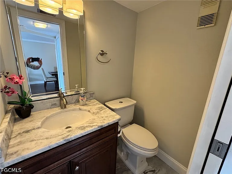 3490 N Key Dr #203 — Photo 8