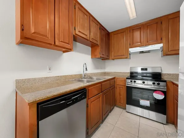 3557 Kenora Dr Unit 33, Spring Valley, CA 91977