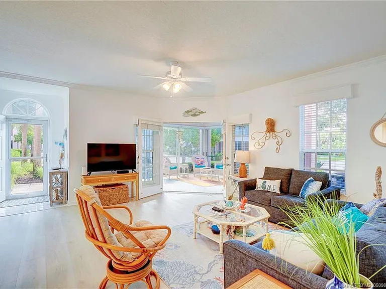 411 NE Plantation Rd #511 — Photo 11