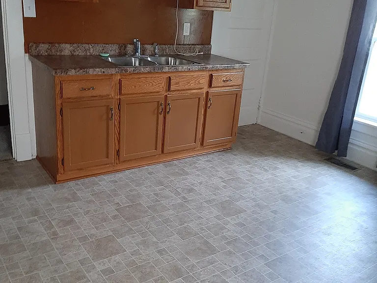 1314 1/2 17th Ave #2 — Photo 4