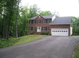 6917 River Rd, Fredericksburg, VA 22407