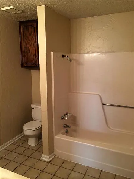 2 bed, $950 — Photo 3