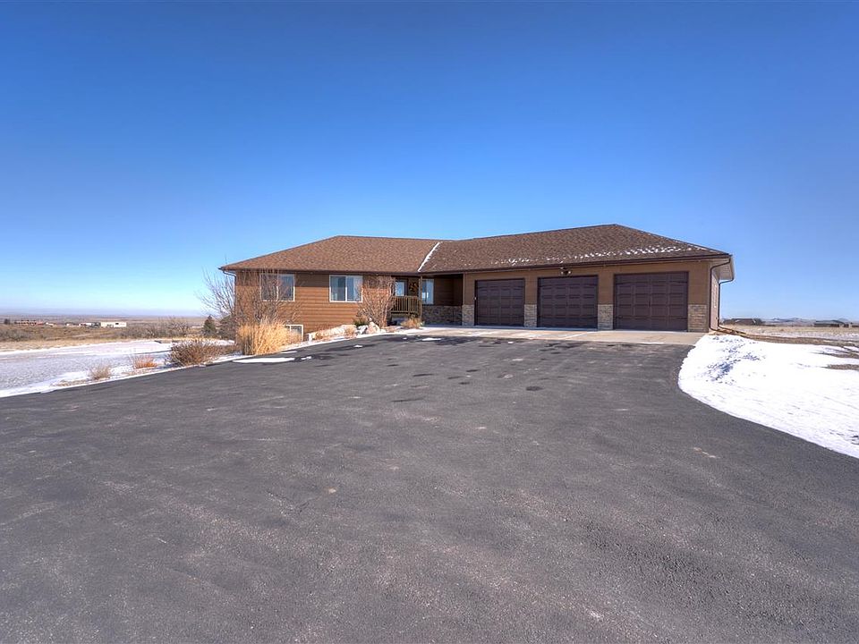 1st image of 19236 Hat Ranch Dr