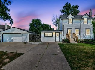 34061 Roberts Rd, Eastlake, OH 44095