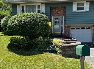 14 Chestnut Ct, Rensselaer, NY 12144