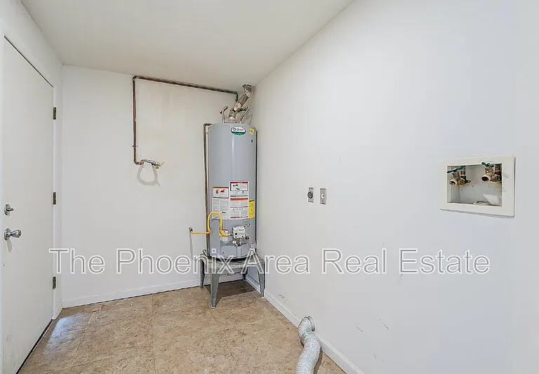 8654 E Windsor Ave — Photo 40