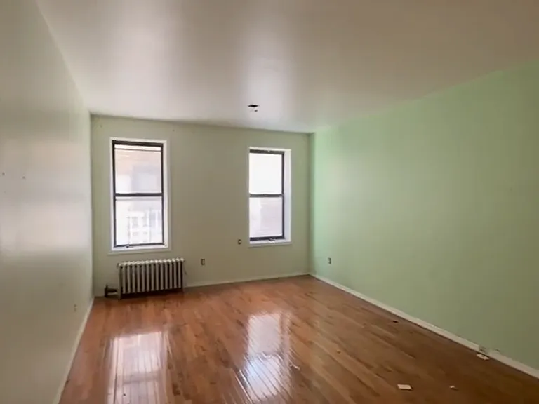 975 Walton Ave #3HS — Photo 4