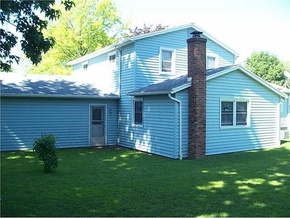 3rd image of 21 Sunny Slope Dr