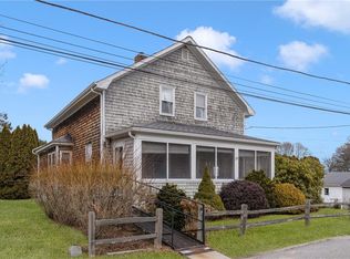 25 Park St, West Warwick, RI 02893