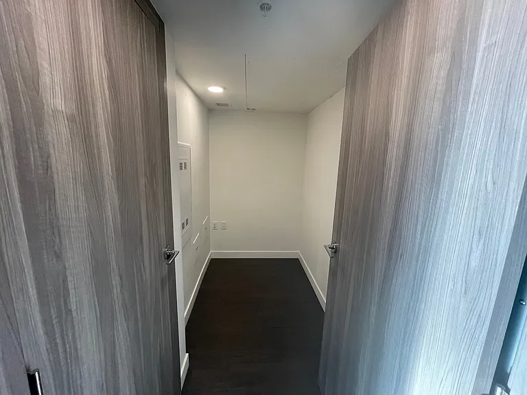 433 SW Marine Dr #1207 — Photo 11