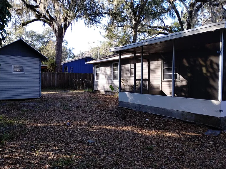 20056 Suncrest Dr — Photo 13