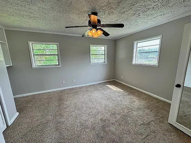 203 N Lake Dr — Photo 12