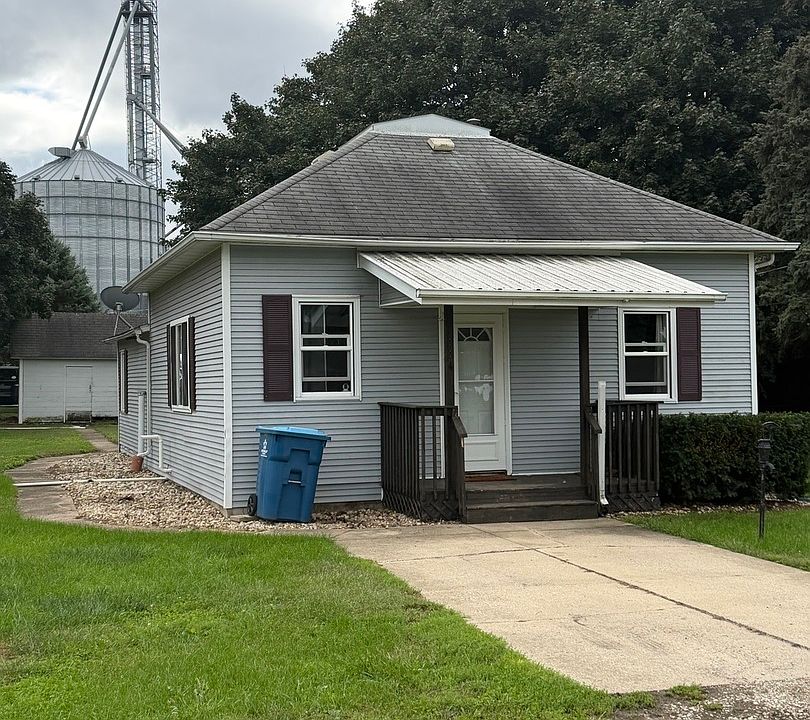 1st image of 114 W 3rd St