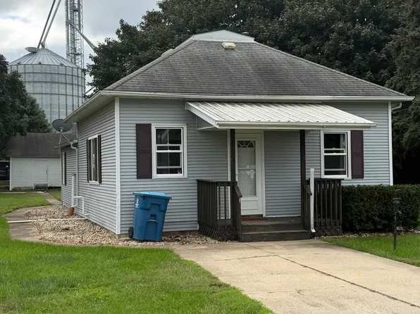 114 W 3rd St, Mineral, IL 61344