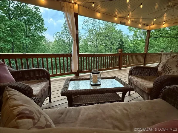 277 Brentwil Blvd, Linn Creek, MO 65052