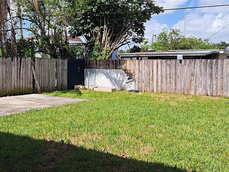 9754 NW 26th Ave #9754 — Photo 26