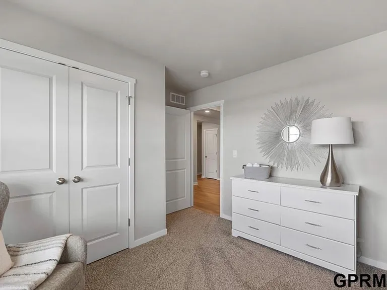7102 S 204th Ave — Photo 2