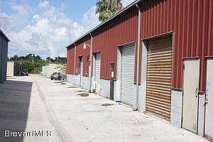 4th image of 377 Imperial Blvd Unit C4