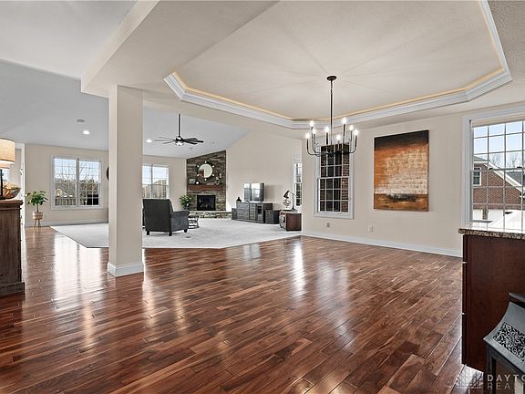 4th image of 1457 Huntland Ct N