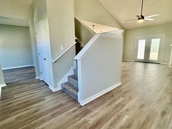 5th image of 47 Heartstone Cir