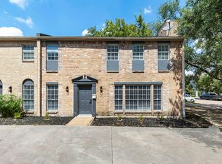 2226 Nantucket Dr, Houston, TX 77057
