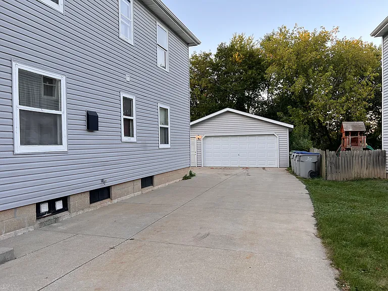 4640 W Tripoli Ave #2 — Photo 2