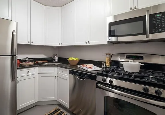 Rented by MEIER | media 9