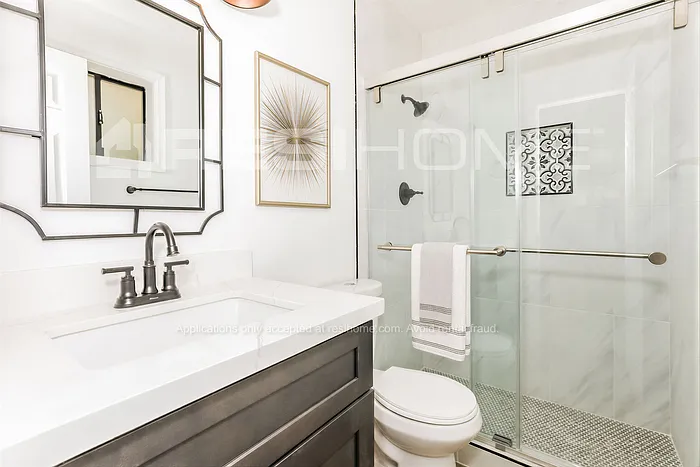 1314 E Del Rio Dr — Photo 11