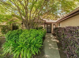 10691 N Coronado Cir, Fresno, CA 93730