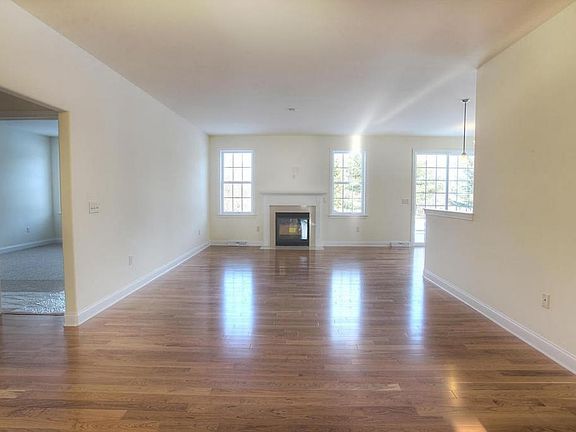 3rd image of 152 Sawgrass Dr #14