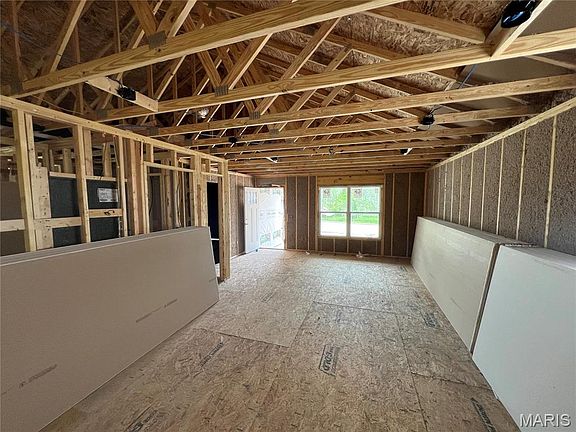 3rd image of 1203 W Coffman