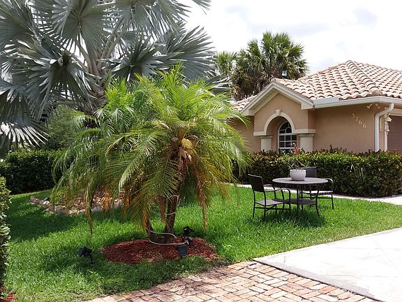 3rd image of 3786 SW Savona Blvd