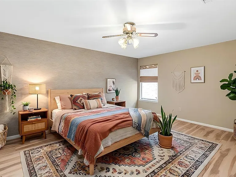 3702 Belle Grove Ln — Photo 36