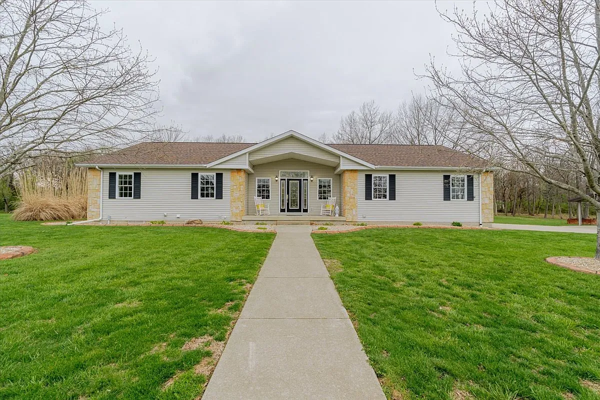 3275 Tohill Ln photo 1