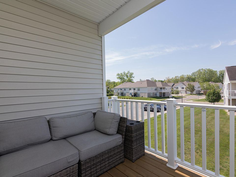 602 Fieldstone Cir E 7, Chelsea, MI 48118 Zillow