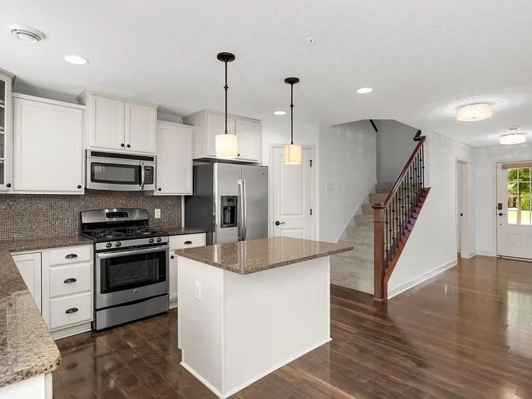 3223 Red Oak Trl — Photo 7