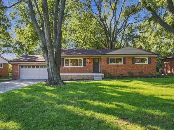 4616 Beuren St, Shelby Township, MI 48316