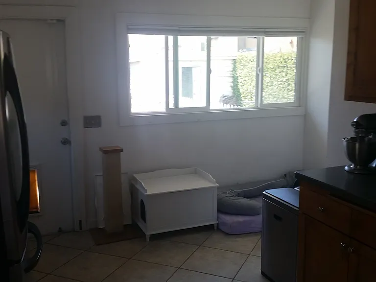 4214 Kansas St — Photo 8