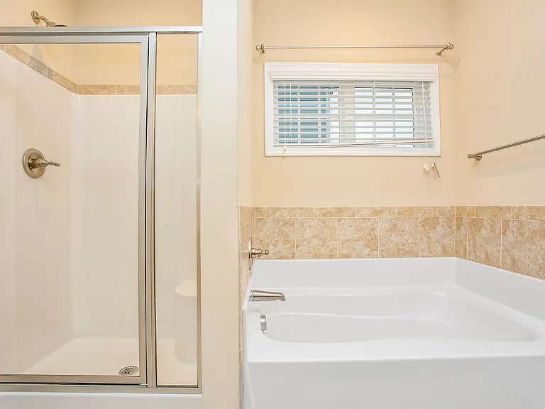 674 Stonebriar Ave — Photo 17