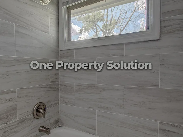 5001 Carolina St — Photo 12