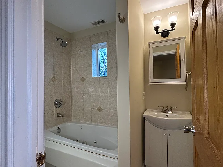 1501 S 49th Ave #2N — Photo 6