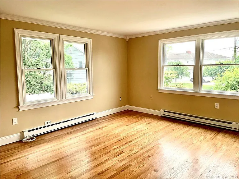 98 Soundview Dr — Photo 15