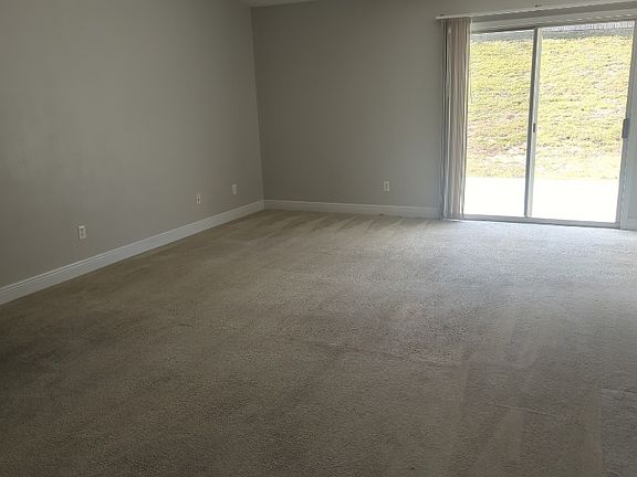 409 Bobby Drive - Living Room_12032024