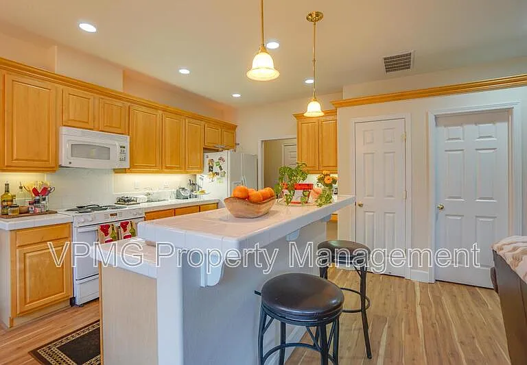 1810 SE 112th Pl — Photo 13