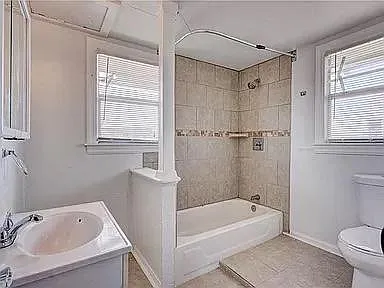631 NW 6th St #3 — Photo 5