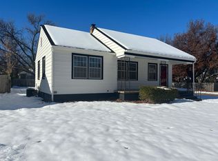1057 N Edgemoor St, Wichita, KS 67208