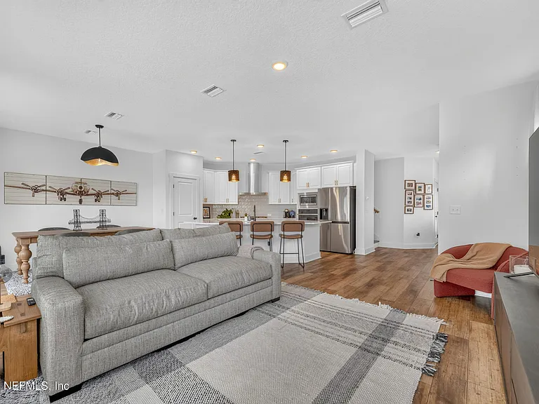 9807 Element Rd — Photo 17