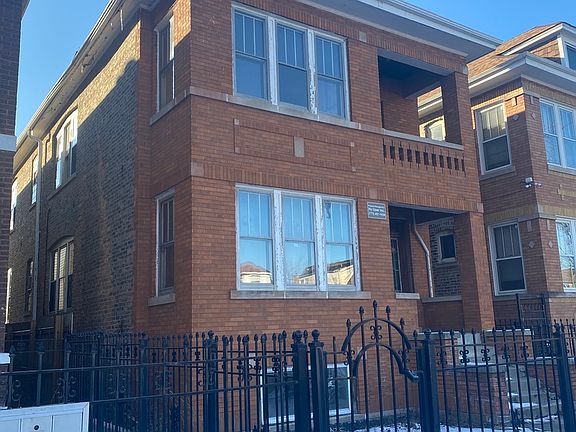 2nd image of 6818 S Rockwell St